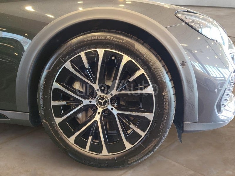 CLASE E 300 de 4MATIC con tecn. híb. EQ Estate