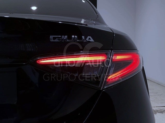 Giulia 2.0 Veloce Q4 Aut. 280