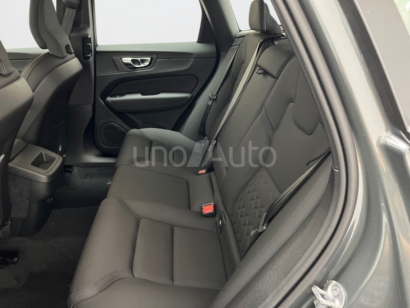 2.0 B5 G MHEV Core Auto AWD