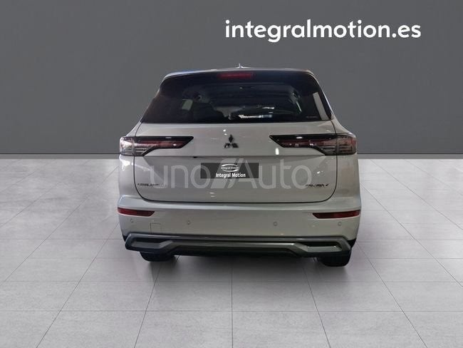 Outlander PHEV Kaiteki 4WD