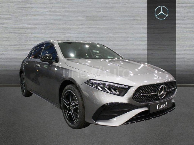 CLASE A 250 e con tecnología híbrida EQ