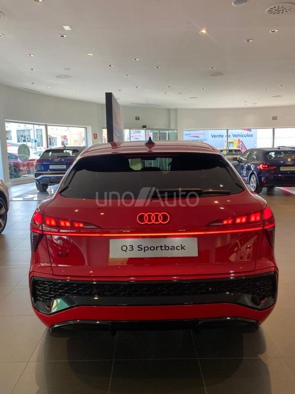 Q3 Sportback e-hybrid Black line S tronic 200kW
