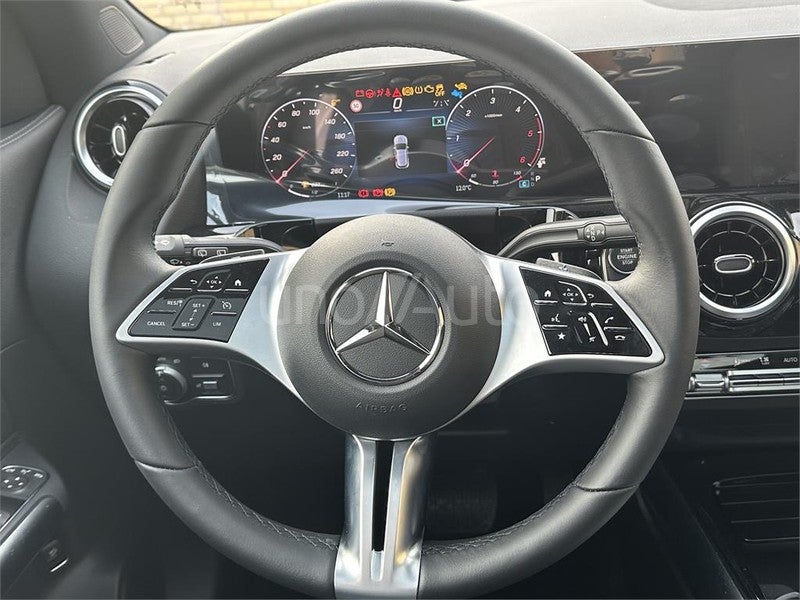 CLASE GLA 250 e con tecnología híbrida EQ