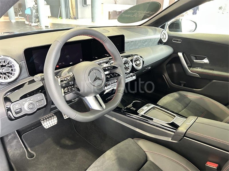 CLASE A 250 e Sedán