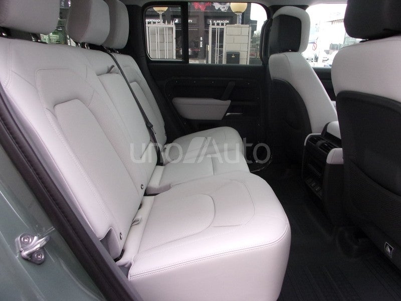 Defender 110 3.0D l6 MHEV Trophy Edition Keswick AWD Aut.