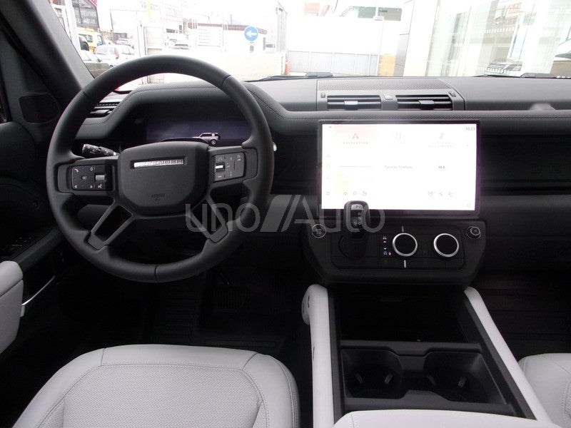 Defender 110 3.0D l6 MHEV Trophy Edition Keswick AWD Aut.