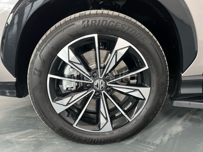 1.5T MANUAL LUXURY