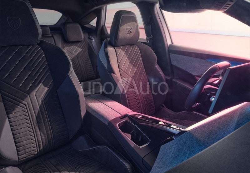 PEUGEOT 3008 SUV