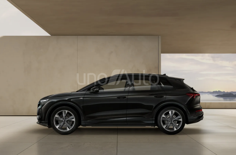 Q4 e-tron 45 Genuine edition 82KWh