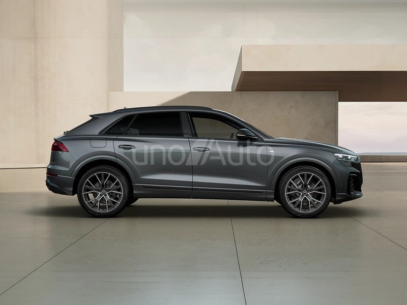 Q8 55 TFSIe Black line quattro tiptronic