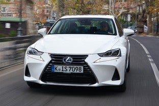 LEXUS IS 300h ECO