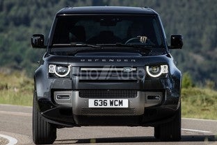 LAND-ROVER Defender 110 2.0 Si4 PHEV X-Dynamic SE AWD Aut. 300