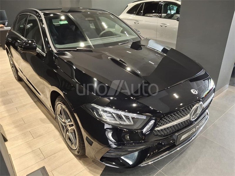 CLASE A 250 e con tecnología híbrida EQ