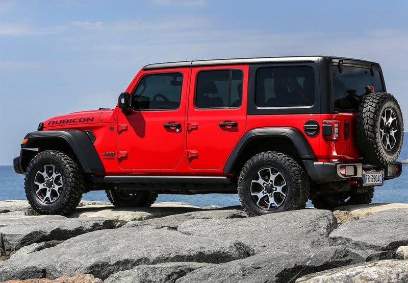 Wrangler Unlimited 2.0T GME Sahara 8ATX