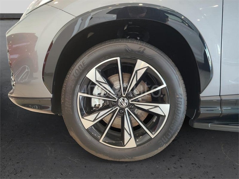 1.5T PLUG IN HYBRID LUXURY