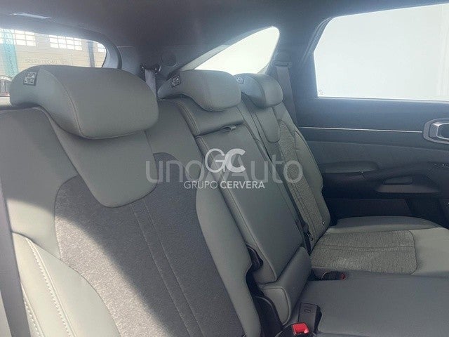 Sorento 1.6 T-GDi HEV Emotion 4x4