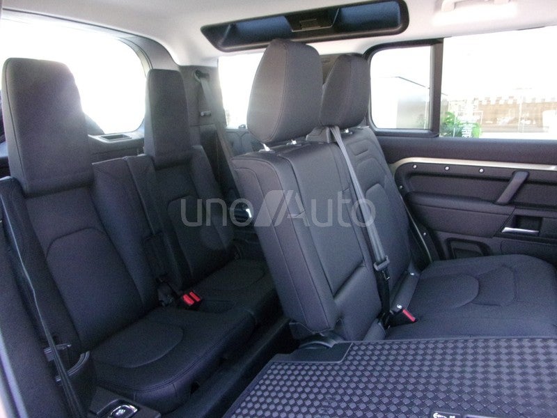 Defender 110 3.0D l6 MHEV X-Dynamic SE AWD Aut. 250