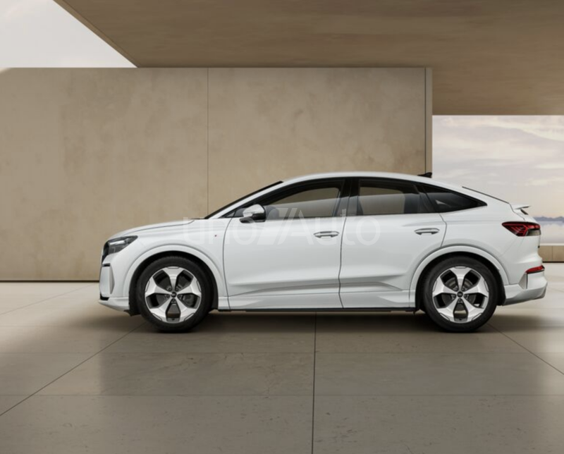 Q4 e-tron Sportback performance S line 210kW 82KWh