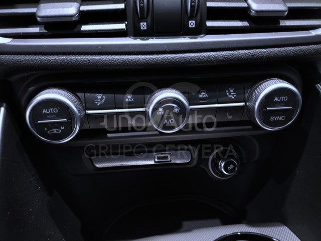 Giulia 2.0 Veloce Q4 Aut. 280