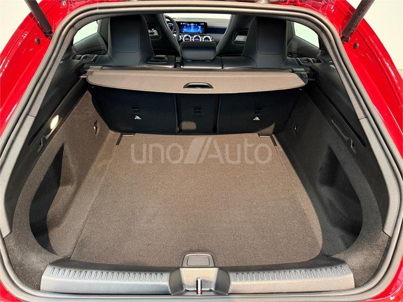 CLA Shooting Brake 200d 8G-DCT