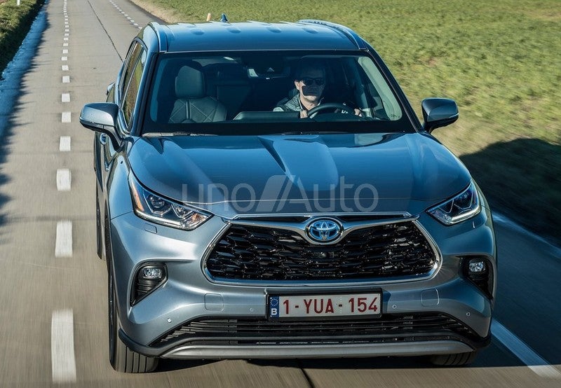 Highlander 2.5 hybrid Advance