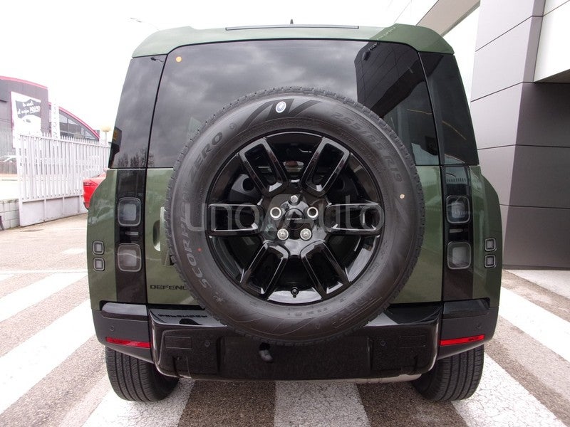 Defender 110 3.0D l6 MHEV S AWD Aut. 250