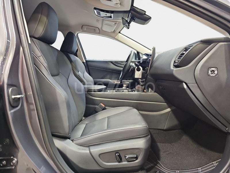 NX 450h+ Premium+ 4WD