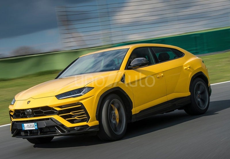 LAMBORGHINI Urus