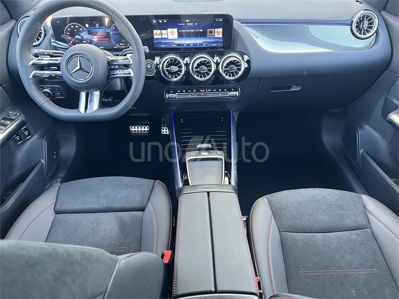 CLASE GLA 250 e con tecnología híbrida EQ
