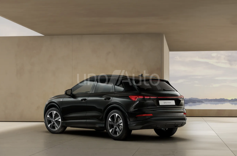 Q4 e-tron 45 Genuine edition 210kW 82KWh