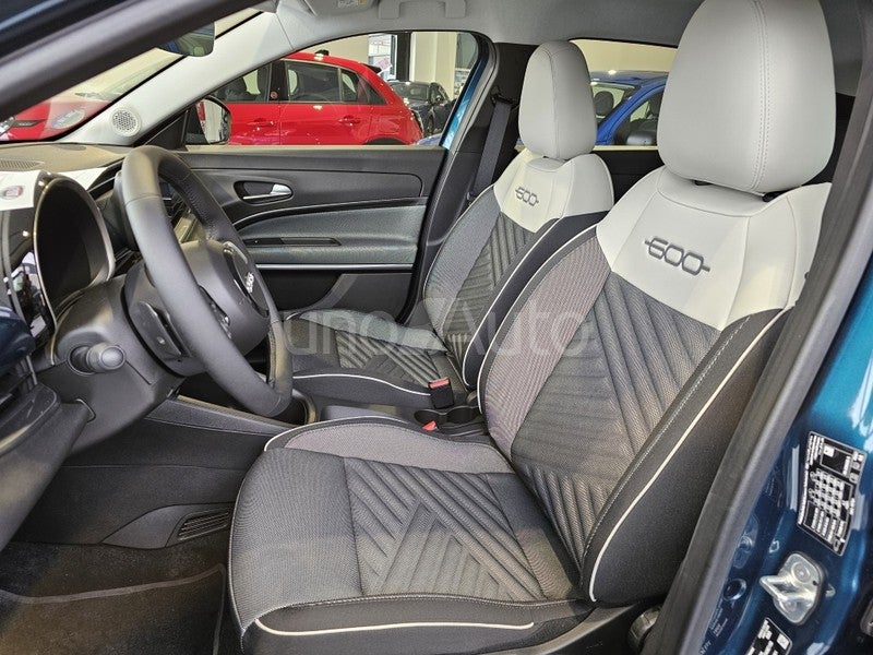 600 1.2 MHEV DDCT 74kW
