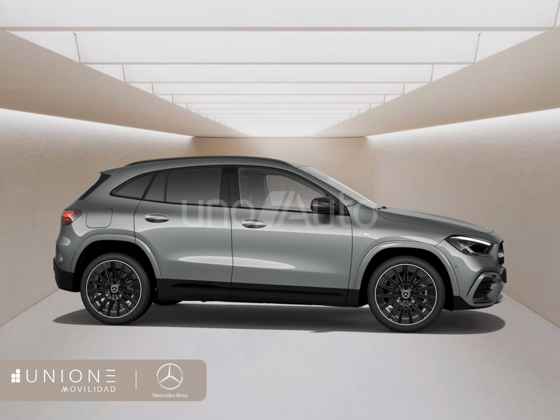 GLA 250 e con tecnología híbrida EQ