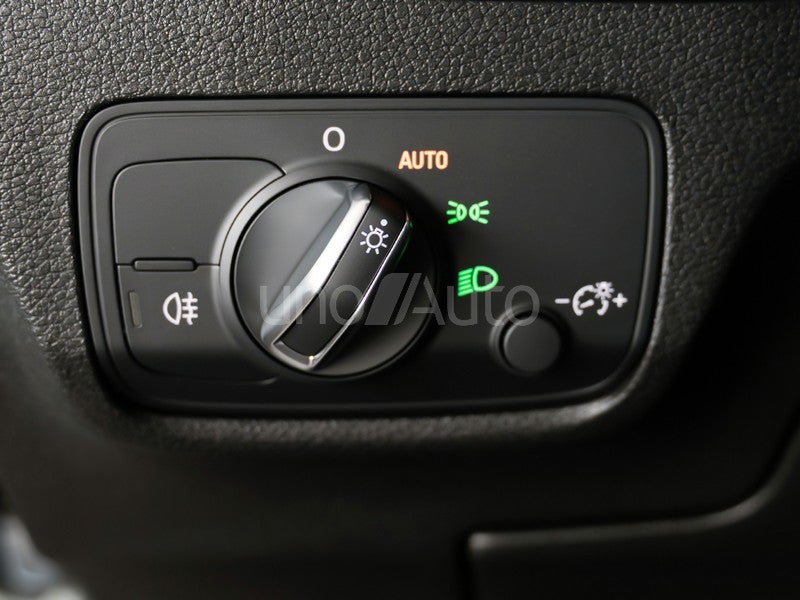 Q2 35 TDI Black line edition quattro S tronic 110kW