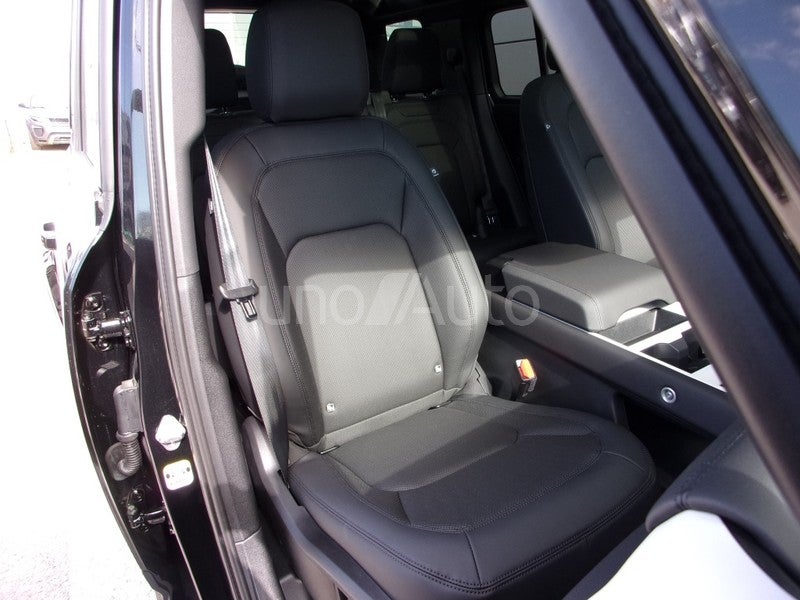Defender 110 3.0D l6 MHEV X-Dynamic SE 350 AWD Aut.