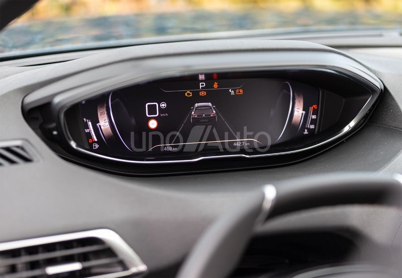 PEUGEOT 5008 SUV