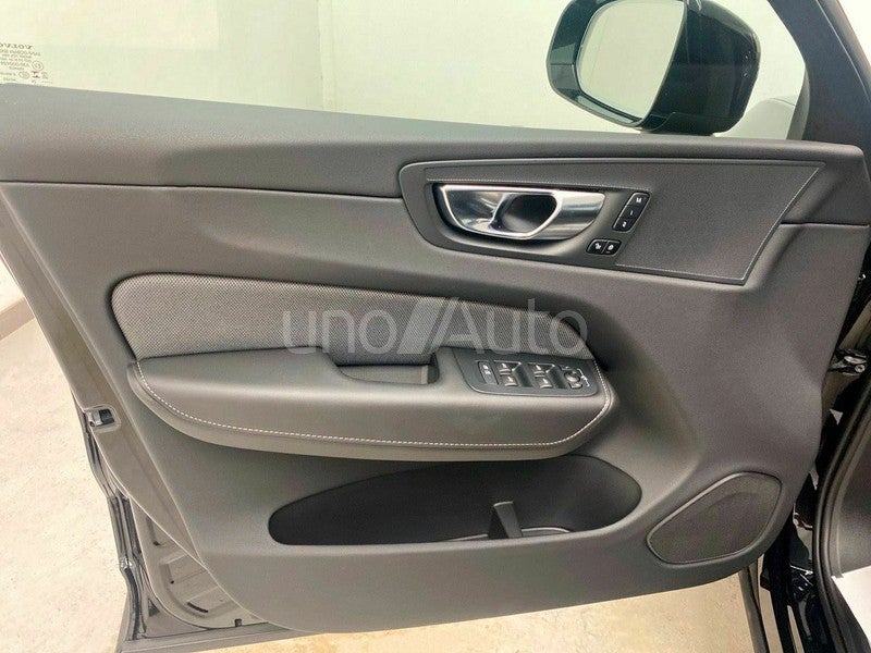 2.0 T6 AWD Recharge Plus Black Ed AT