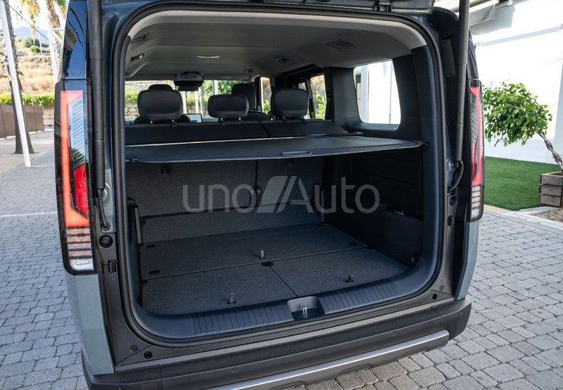 PV5 Passenger L2H1 Medium Range Plus