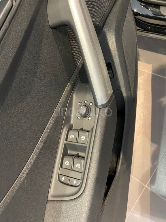 Q2 35 TDI Advanced S tronic 110kW