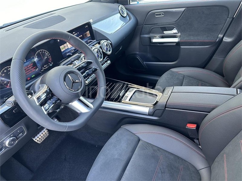 CLASE GLA 250 e con tecnología híbrida EQ