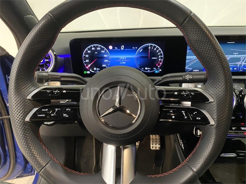 CLASE A 250 e con tecnología híbrida EQ Sedán