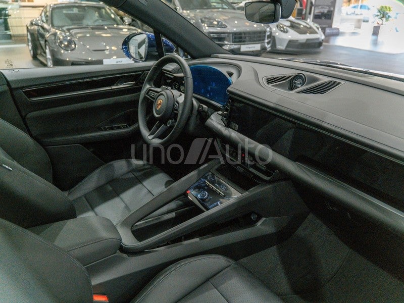 Macan 4