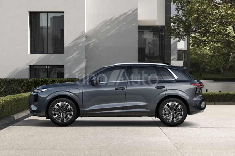 Q3 e-hybrid Advanced S tronic 200kW