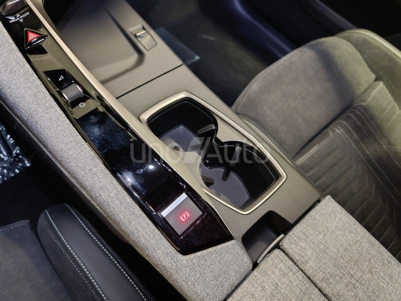 3008 Hybrid GT Exclusive eDCS6 145