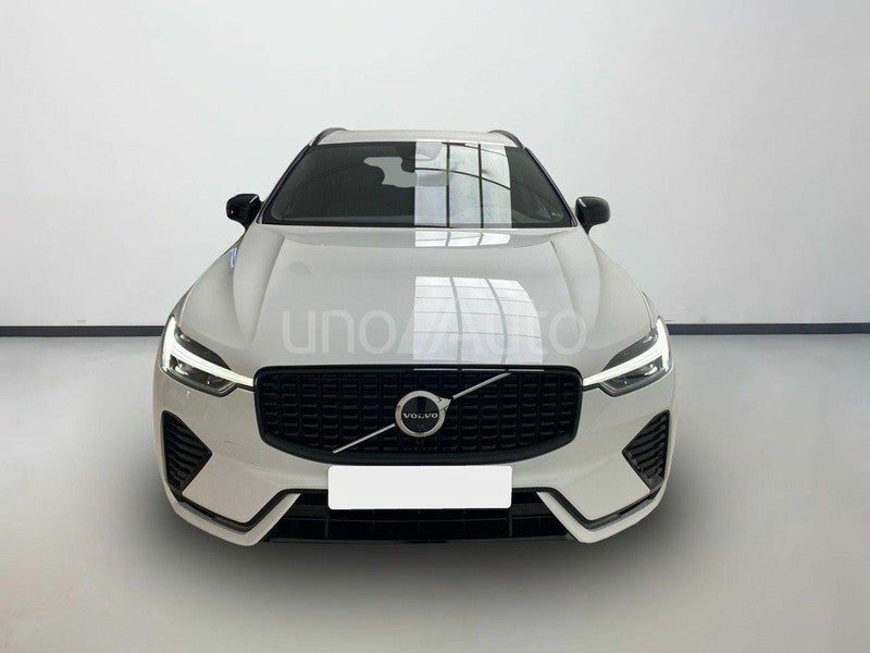 2.0 B5 G AWD Plus Dark Auto