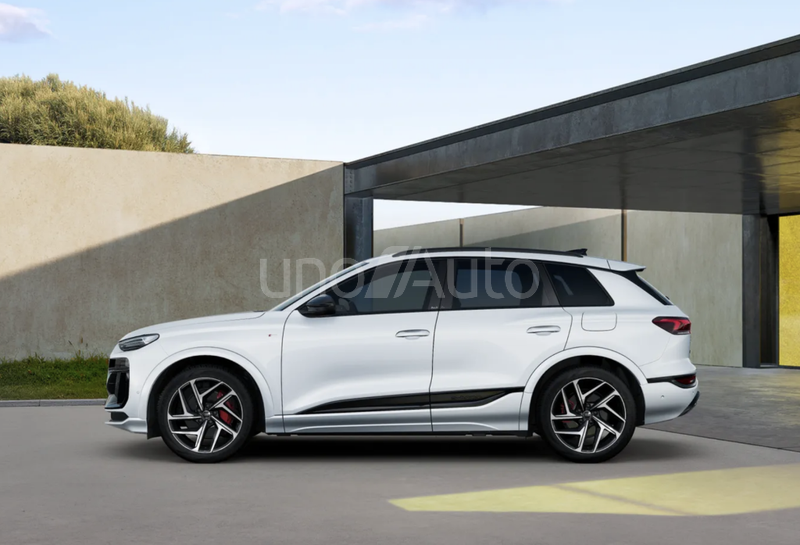 Q6 e-tron Black line 185kW 83KWh