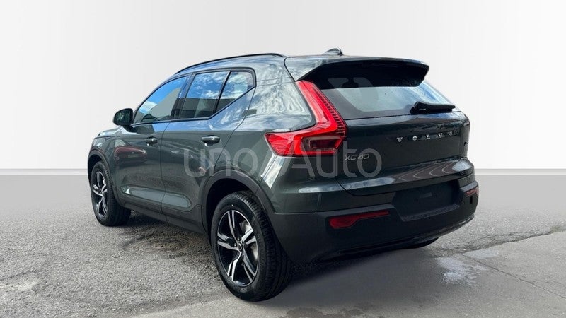 XC40 2.0 B3 MHEV PLUS DARK DCT 163 5P
