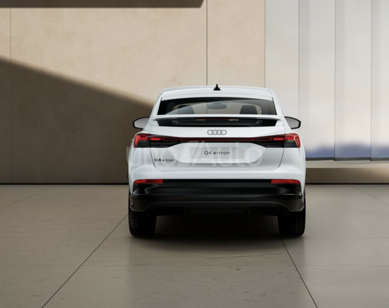 Q4 e-tron Sportback Advanced 150kW 63KWh