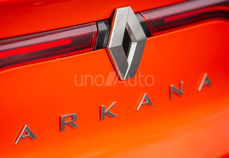 Arkana 1.6 E-Tech Techno 105kW