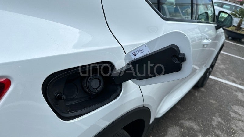 XC40 2.0 B3 MHEV PLUS DARK DCT 163 5P