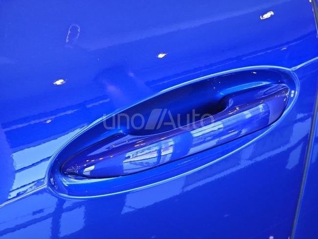 UX 300h F Sport Legend